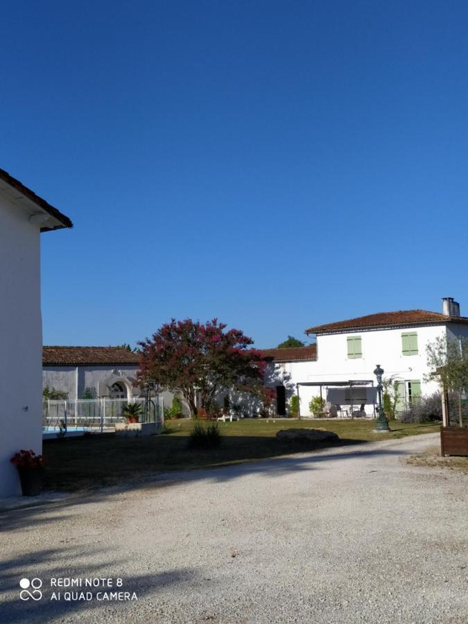 Domaine Moulin D' Elemiah Apartment Gémozac Exterior photo